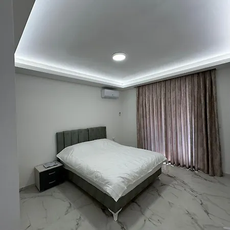 Apartment Crater H Kukrike